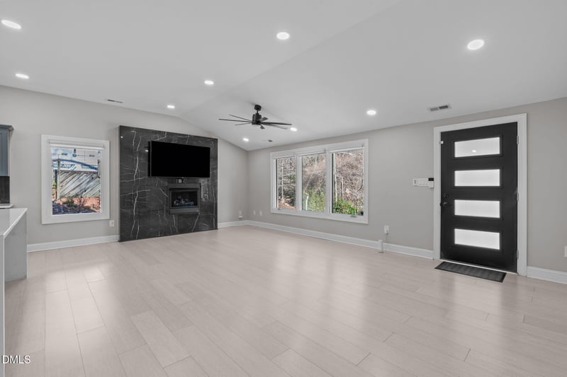 3513 Brook Dr, Raleigh, NC 27609
