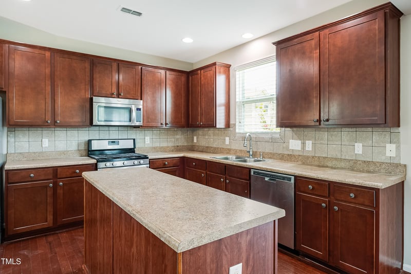 3513 Diamond Springs Dr, Raleigh, NC 27610