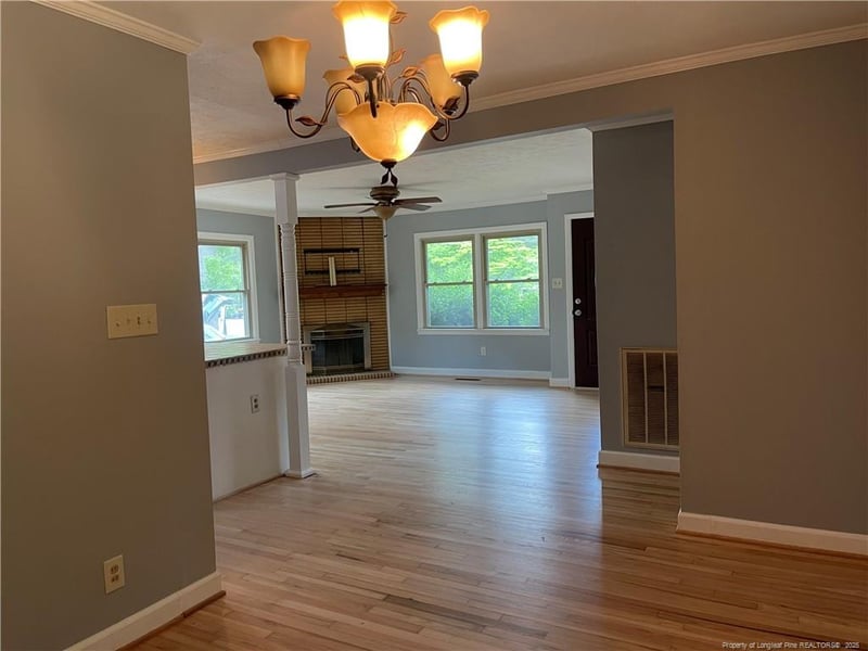 3513 Edna St, Fayetteville, NC 28311