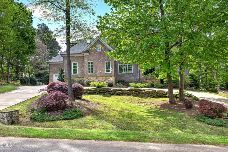 3513 Eilla Bluffs Ct, Raleigh, NC 27606