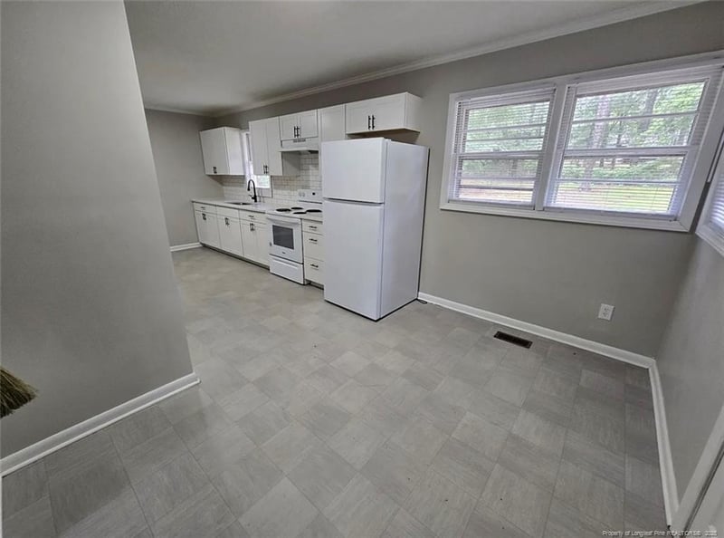 3513 Greenwood Dr, Fayetteville, NC 28311