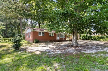 3513 Greenwood Dr, Fayetteville, NC 28311