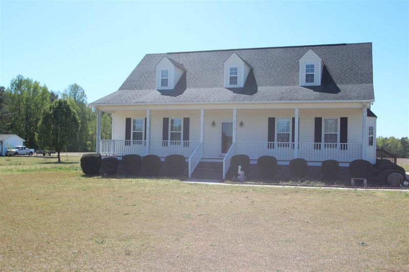 3513 Neuma Dr, Zebulon, NC 27597