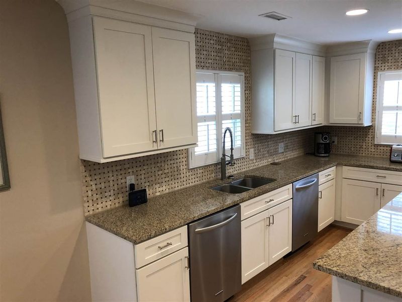 3514 Carriage Dr, Raleigh, NC 27612