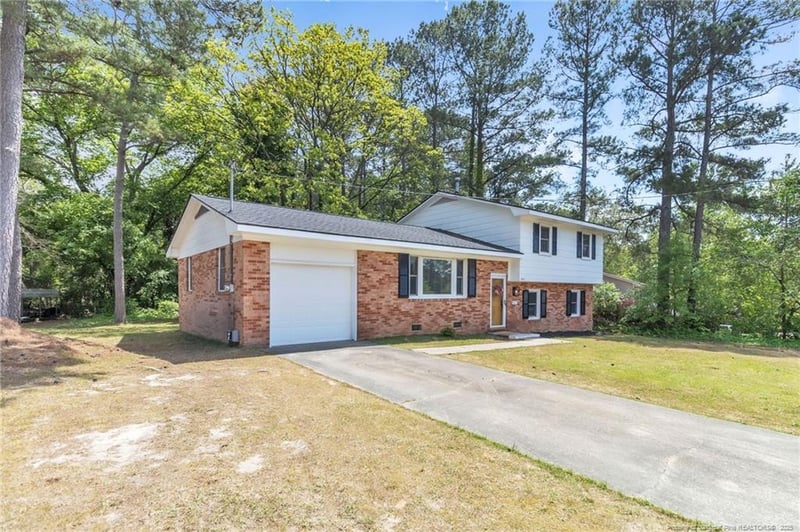 3516 Cranbrook Dr, Fayetteville, NC 28301