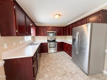 3516 Gables Dr, Fayetteville, NC 28311