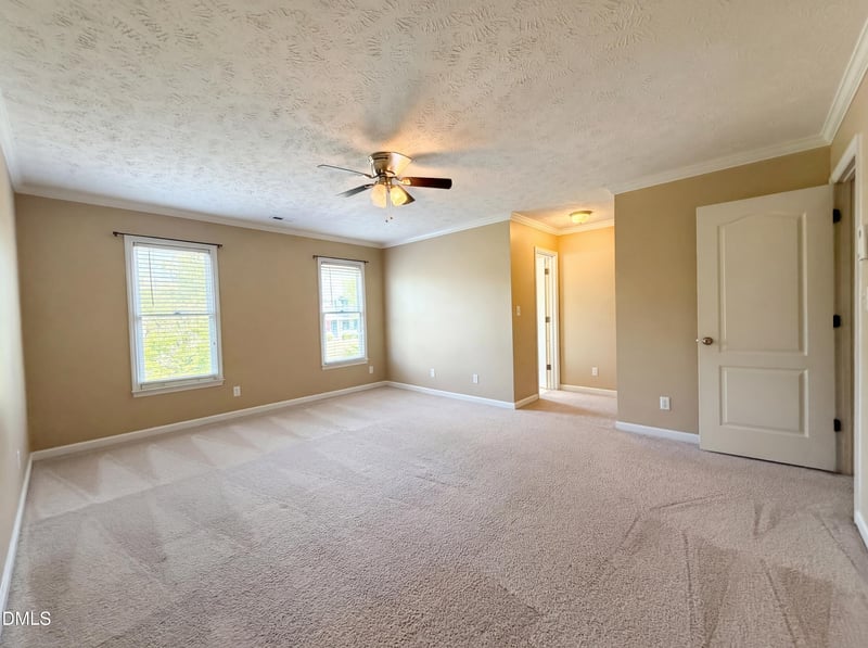 3516 Gables Dr, Fayetteville, NC 28311