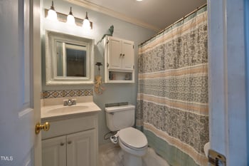 3517 Elk St, Burlington, NC 27215