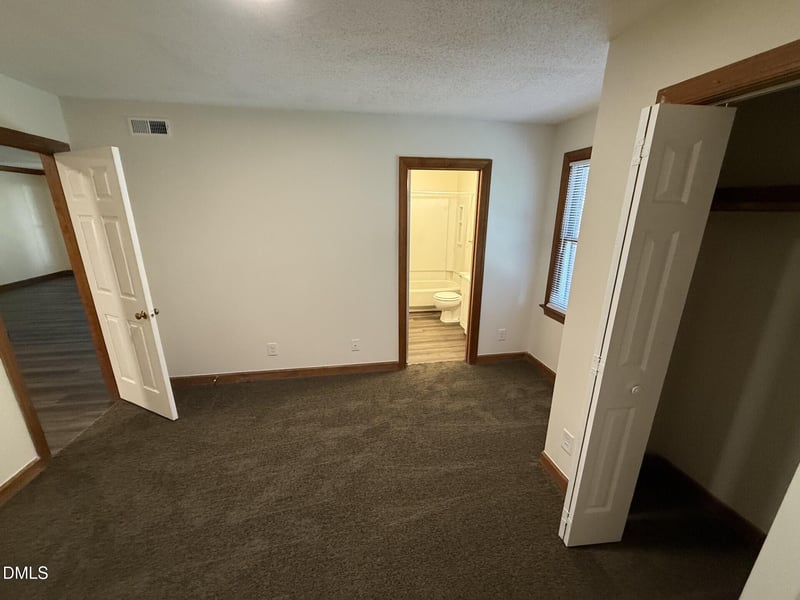 3517 Ivy Commons Dr #302, Raleigh, NC 27606