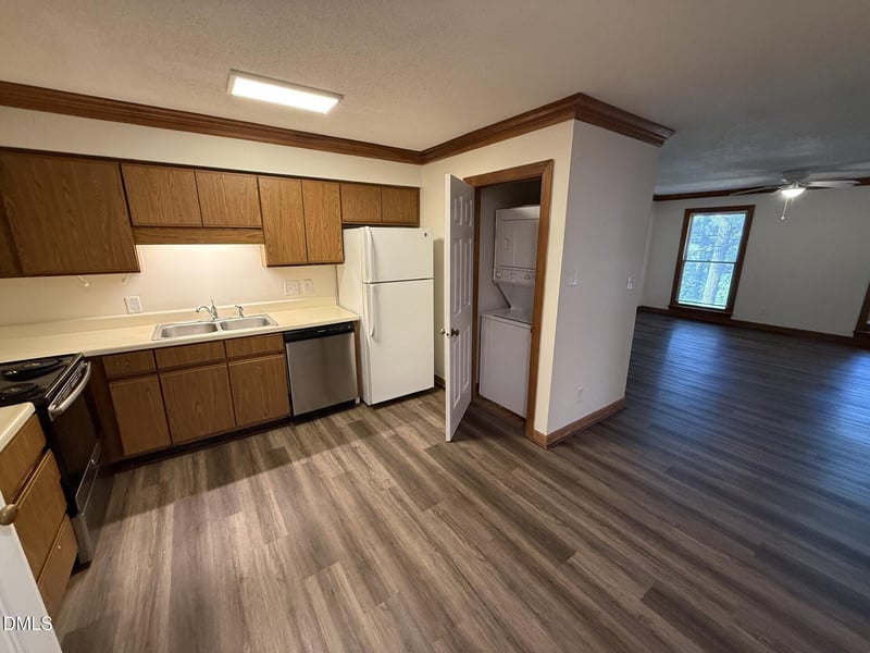 3517 Ivy Commons Dr #302, Raleigh, NC 27606