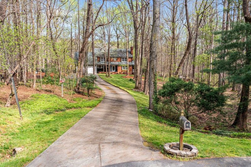 3517 Timberwood Ct, Raleigh, NC 27606
