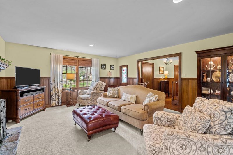 3517 Timberwood Ct, Raleigh, NC 27606