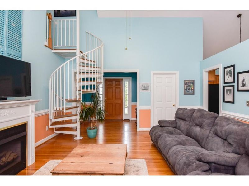 3518 Brookstone Dr, Burlington, NC 27215