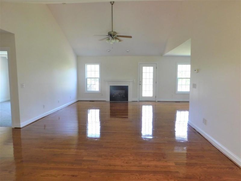 3518 Burch Bridge Rd, Burlington, NC 27217