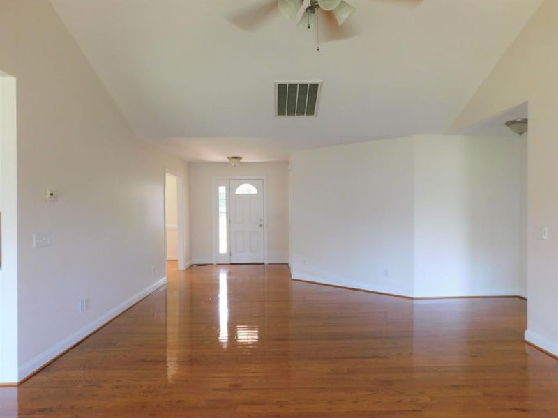 3518 Burch Bridge Rd, Burlington, NC 27217