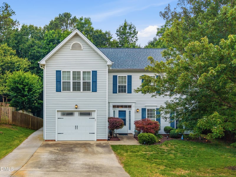 352 Arbor Crest Rd, Holly Springs, NC 27540
