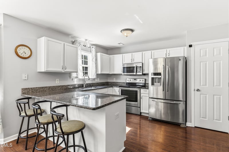 352 Arbor Crest Rd, Holly Springs, NC 27540