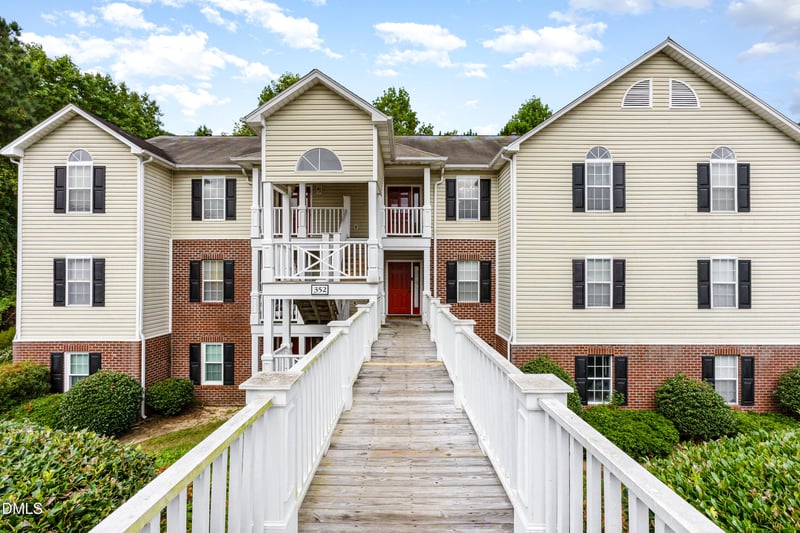 352 Bubble Creek Ct #10, Fayetteville, NC 28311
