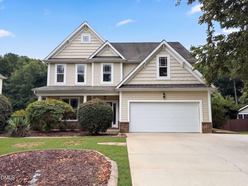 352 Collinsworth Dr, Clayton, NC 27527