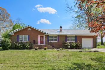 352 Eden Hills Rd, Siler City, NC 27344