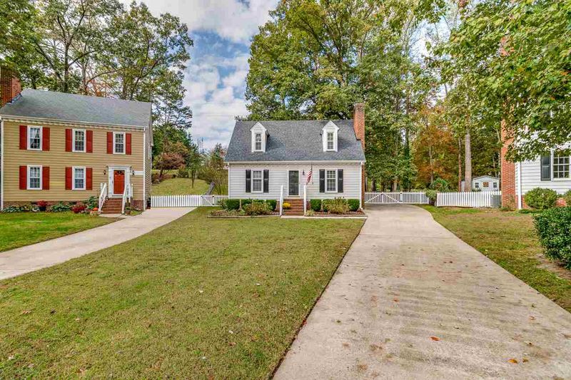 352 Northfield Dr, Raleigh, NC 27609