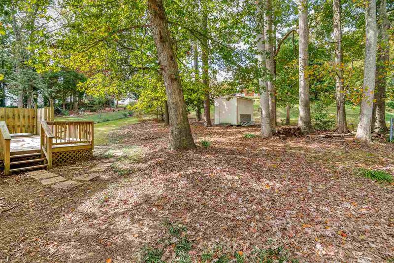 352 Northfield Dr, Raleigh, NC 27609
