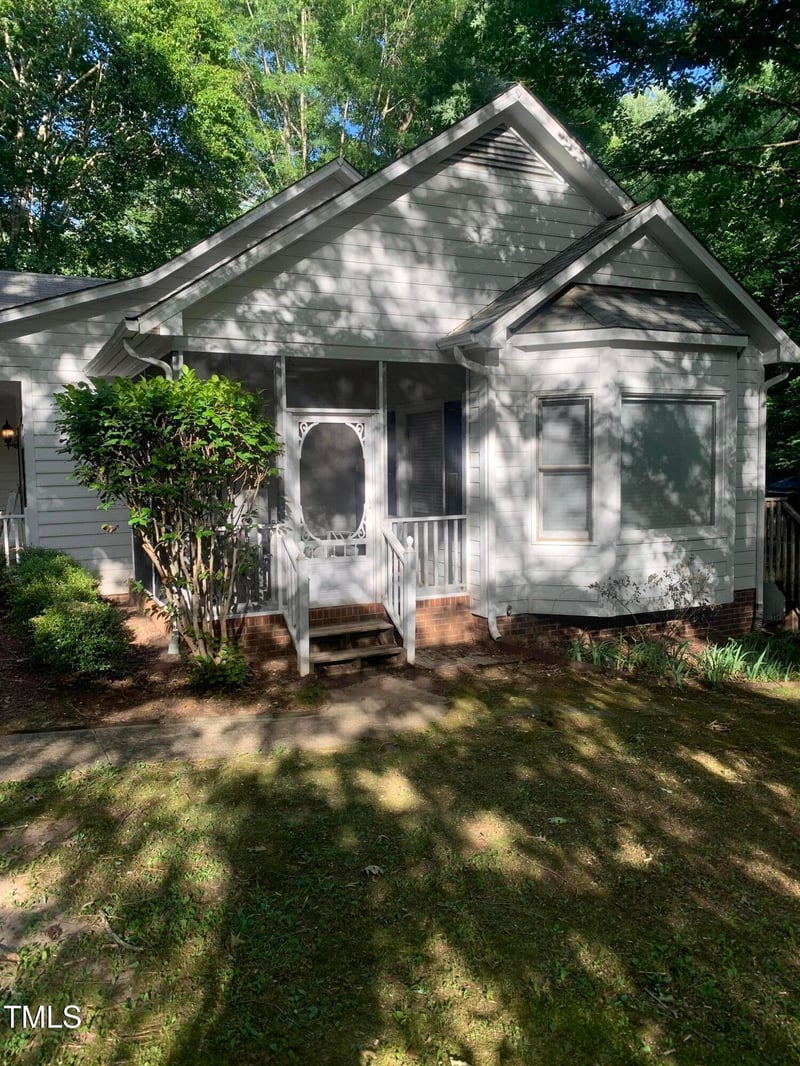 352 Riverstone Dr, Clayton, NC 27527