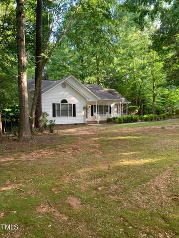 352 Riverstone Dr, Clayton, NC 27527