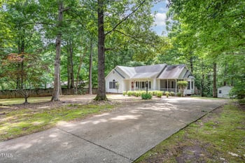 352 Riverstone Dr, Clayton, NC 27527