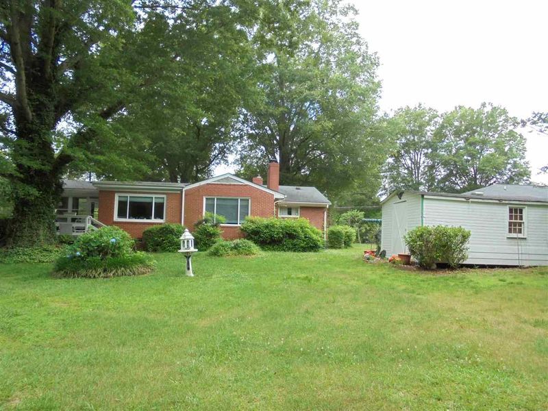 3520 Baugh St, Raleigh, NC 27604