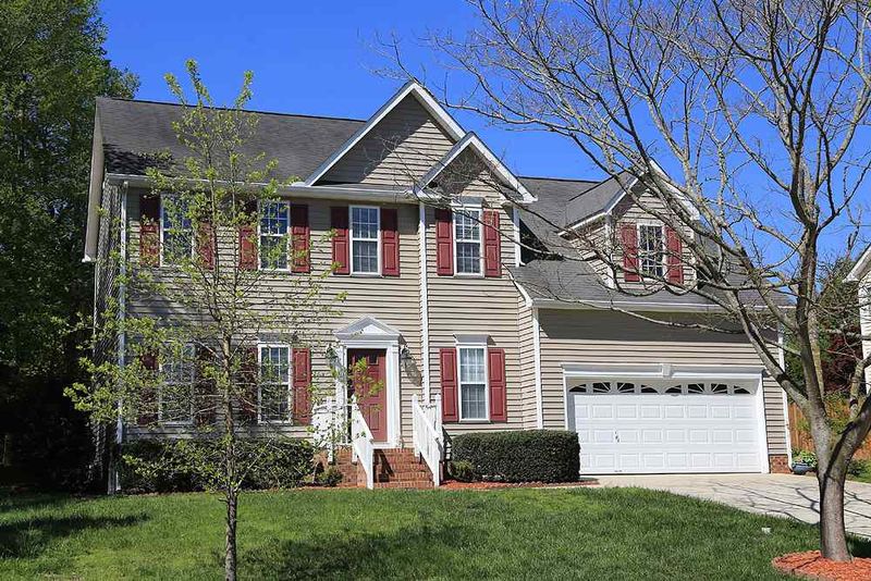 3520 Dewing Dr, Raleigh, NC 27616