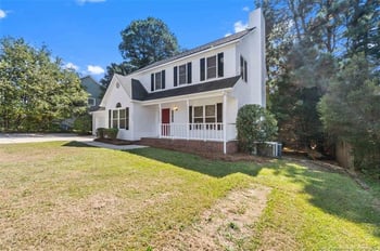3520 Gables Dr, Fayetteville, NC 28311