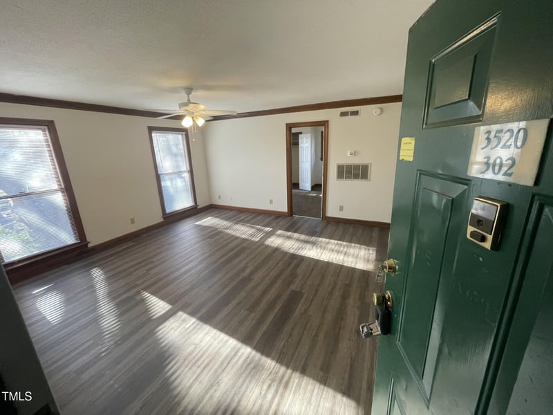 3520 Ivy Commons Dr #302, Raleigh, NC 27606