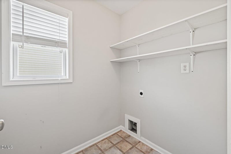 3520 Sunbright Ln, Raleigh, NC 27610