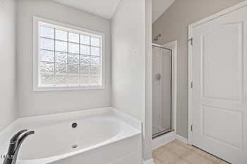 3520 Sunbright Ln, Raleigh, NC 27610