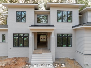3521 Brook Dr, Raleigh, NC 27609