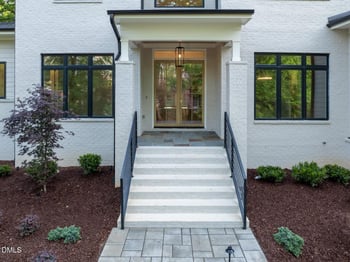 3521 Brook Dr, Raleigh, NC 27609