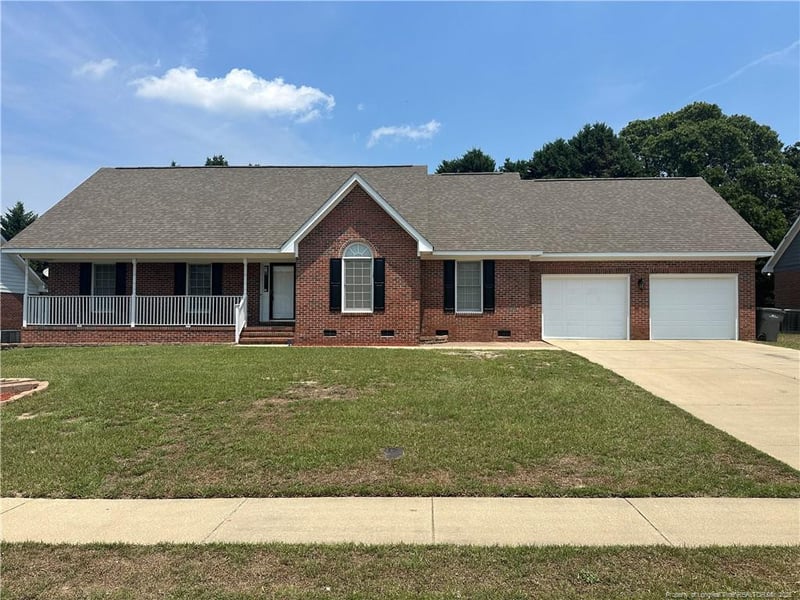 3521 Harrisburg Dr, Fayetteville, NC 28306