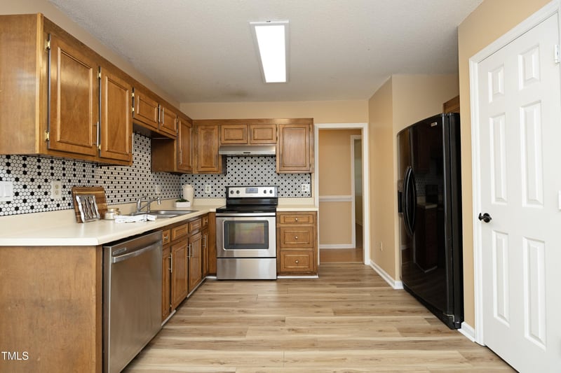 3521 Piedmont Dr, Raleigh, NC 27604