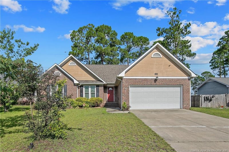 3522 Rittenour Dr, Hope Mills, NC 28348
