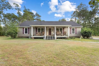 3523 Farm Circle Rd, Fayetteville, NC 28306