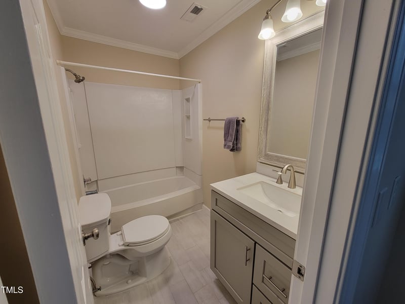 3523 Ivy Commons Dr #102, Raleigh, NC 27606