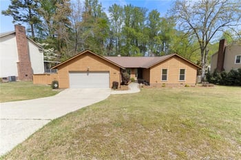 3524 Kelburn Dr, Fayetteville, NC 28311