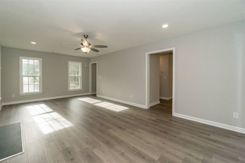 3525 Dechart Ln, Raleigh, NC 27616
