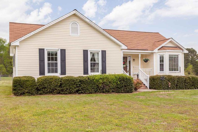 3525 Way Dr, Zebulon, NC 27597