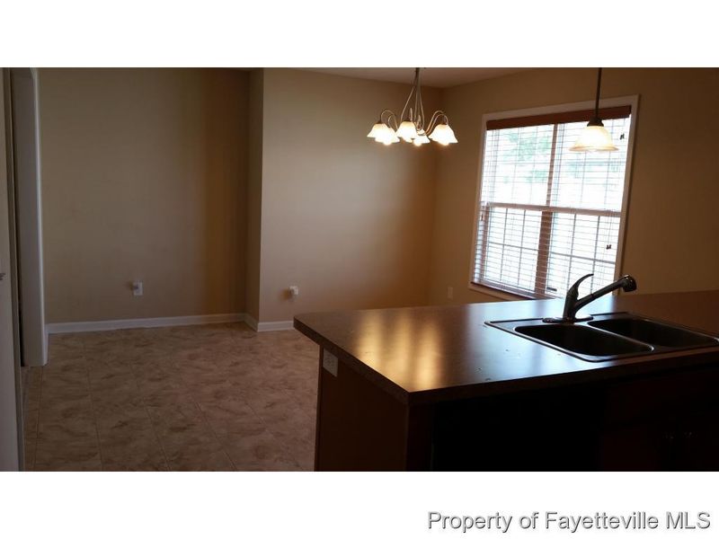 3528 Crosswinds Dr, Hope Mills, NC 28348