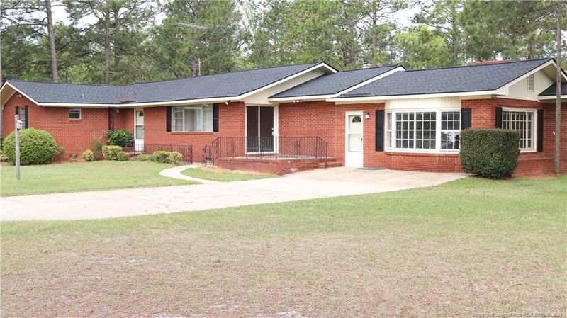 3528 Old Plank Rd, Hope Mills, NC 28348