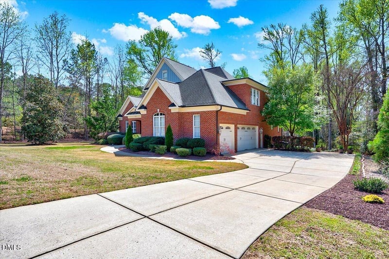 3529 Brackenridge Ln, Fuquay Varina, NC 27526