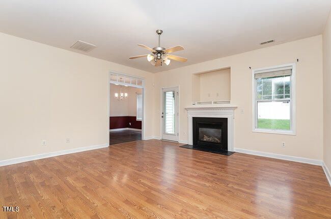 3529 Sunbright Ln, Raleigh, NC 27610