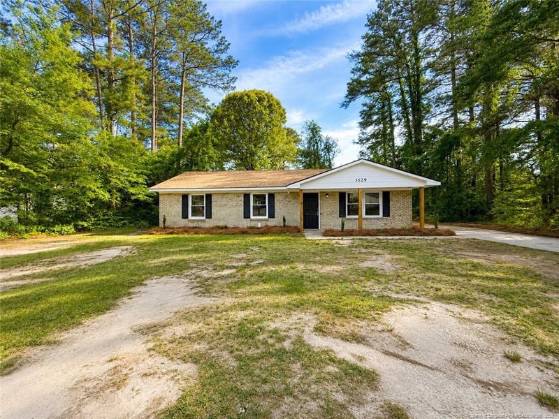 3529 Torbay Dr, Fayetteville, NC 28311